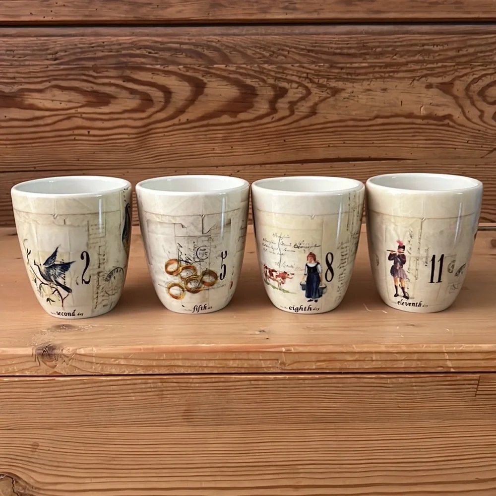 Williams-Sonoma Set of 4 Mugs- 12 Days of Christmas